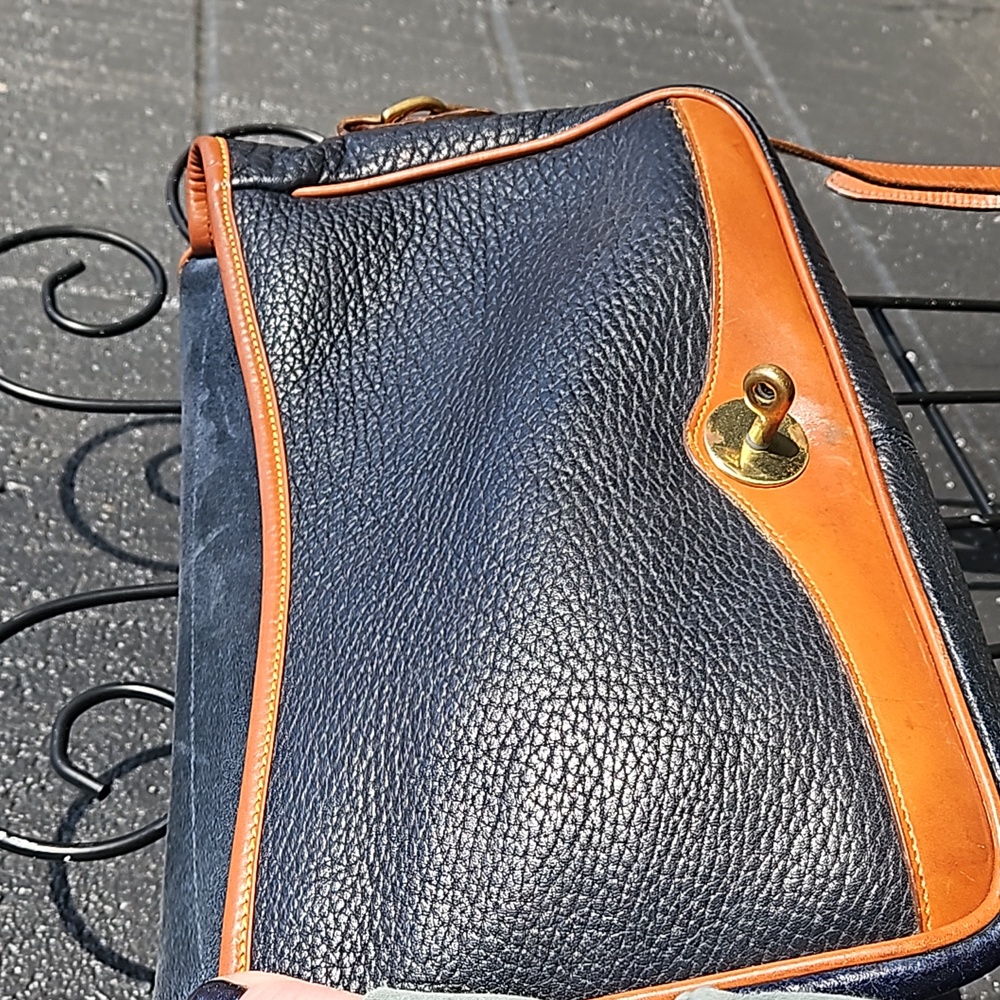 Dooney & Bourke vintage sholder bag - Picture 6 of 8